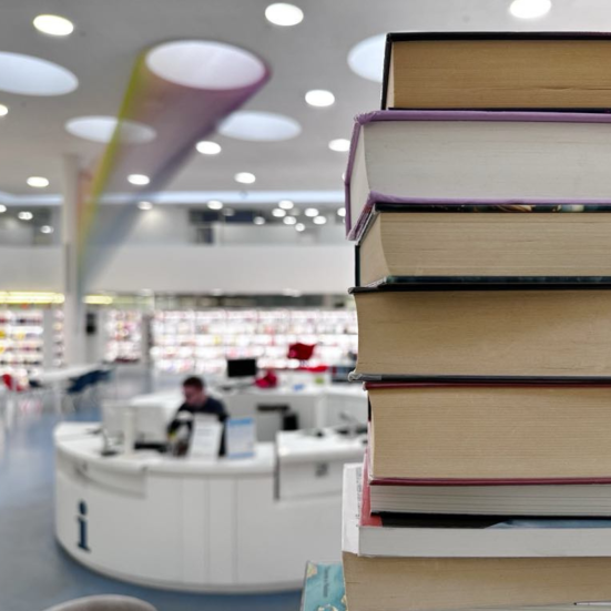 Bogstak på Gentofte Hovedbibliotek